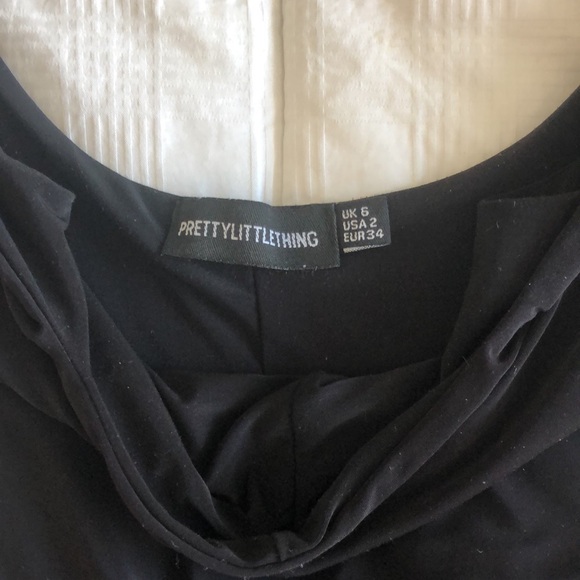 Prettylittlething Soft Feel BodySuit with square front neckline & round back - Picture 4 of 6